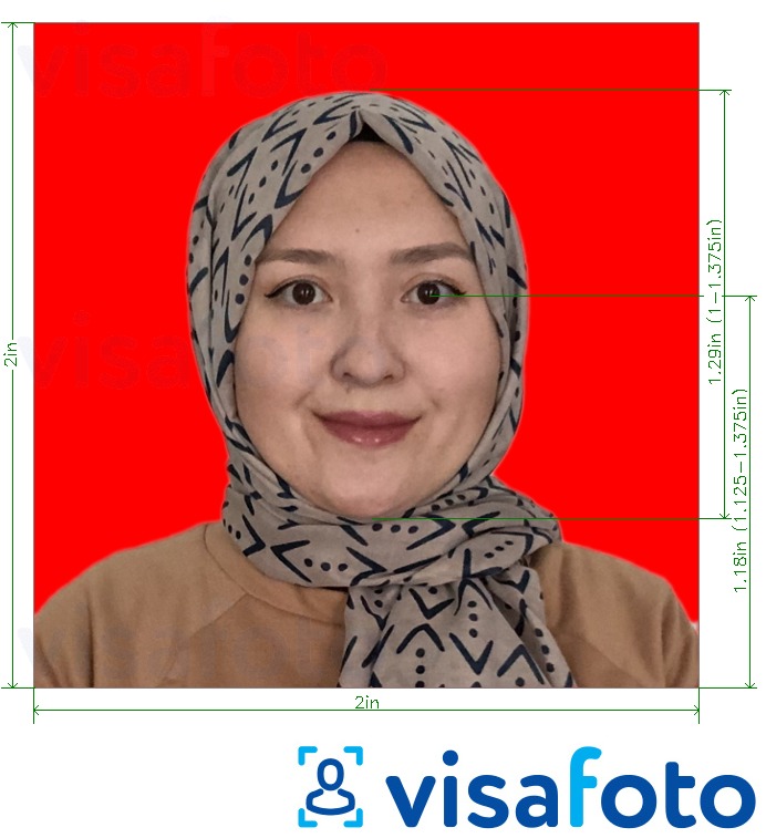 정확한 사이즈 크기의 인도네시아 여권 51x51 mm (2x2 인치) 빨간색 배경 사진의 예